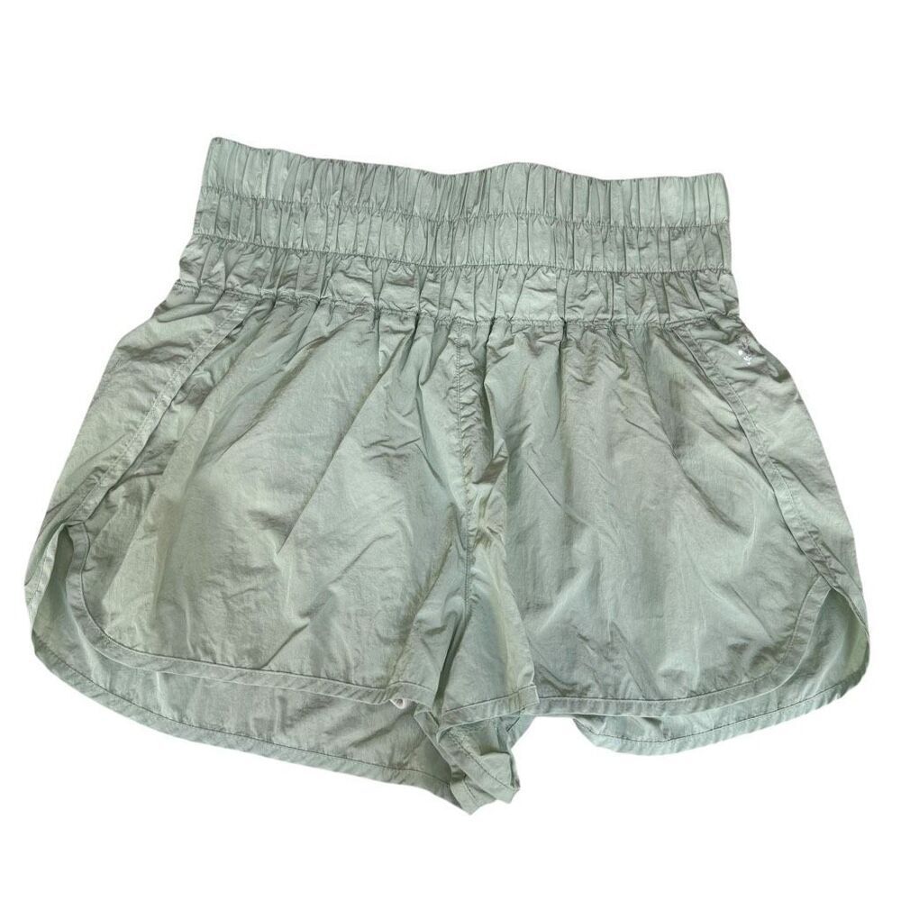 FREE PEOPLE MOVEMENT “THE WAY HOME” SHORTS Shiny sage Size XL